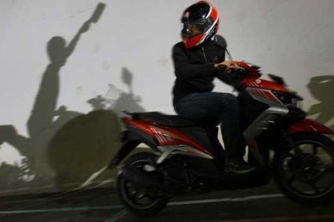 
					Begal Lalat Hitam Rampas Motor Warga Tapos