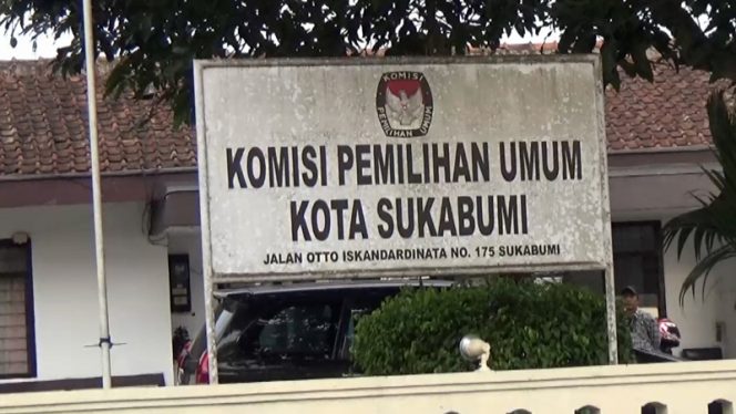 
					Komisi Pemilihan Umum (KPU) Kota Sukabumi, menegaskan bahwa tidak ada parpol yang dicoret di Sukabumi, karena tidak melaporkan dana kampanye.