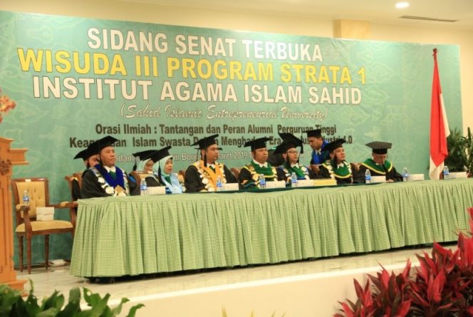 
					Institut Agama Islam Sahid (INAIS) Bogor mewisuda 108 lulusan program sarjana di Ballroom Sadaniyah, Padepokan Sahid Wisata Gunung Menyan, Pamijahan, Bogor, Jawa Barat, Sabtu (16/3). 