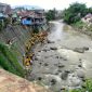 Langkah Pemerintah Kota Bogor menaturalisasi Sungai Ciliwung disorot Balai Besar Wilayah Sungai Ciliwung dan Cisadane (BBWSCC). (FOTO : mongabay.co.id)