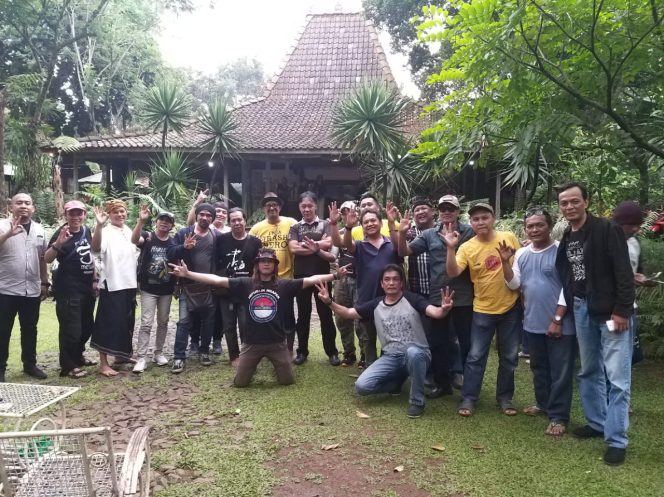 
					Setu Jazz di Joglo Nusantara, Pengasinan, Kecamatan Sawangan. (FOTO : Bambang Banguntopo/Harian Sederhana)