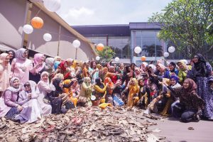 Sambut Hari Kartini, FridAulia Hadirkan Tenun Lurik dan Batik Angklung. (FOTO : dok. FridAulia)