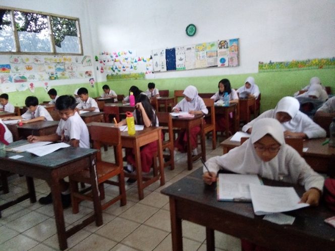 
					Suasana Try Out di tingkat Sekolah Dasar. (FOTO : Dok. Harian Sederhana)