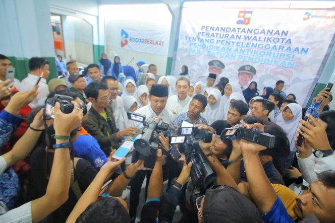 
					Bima Arya Dukung Program Jaksa Masuk Sekolah. (FOTO 