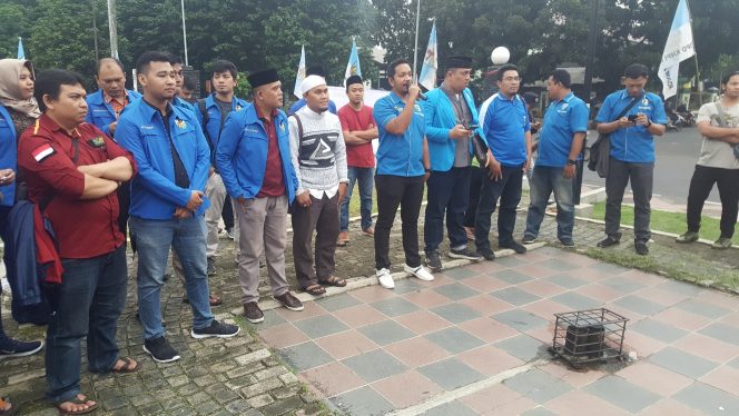 
					Ngabuburit Pemuda di Taman Air Mancur, Bogor Tengah, Jumat (17/5/2019) lalu. (FOTO : Harian Sederhana) 