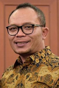 menteri hanif