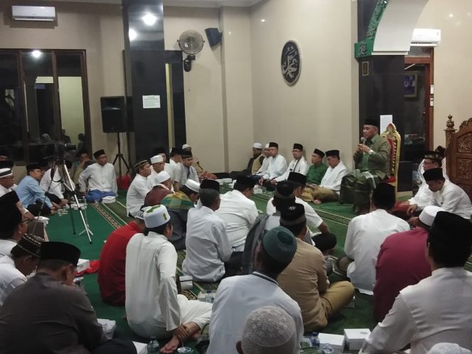 
					Pemkot Depok Peringati Nuzulul Quran. (FOTO : Harian Sederhana)