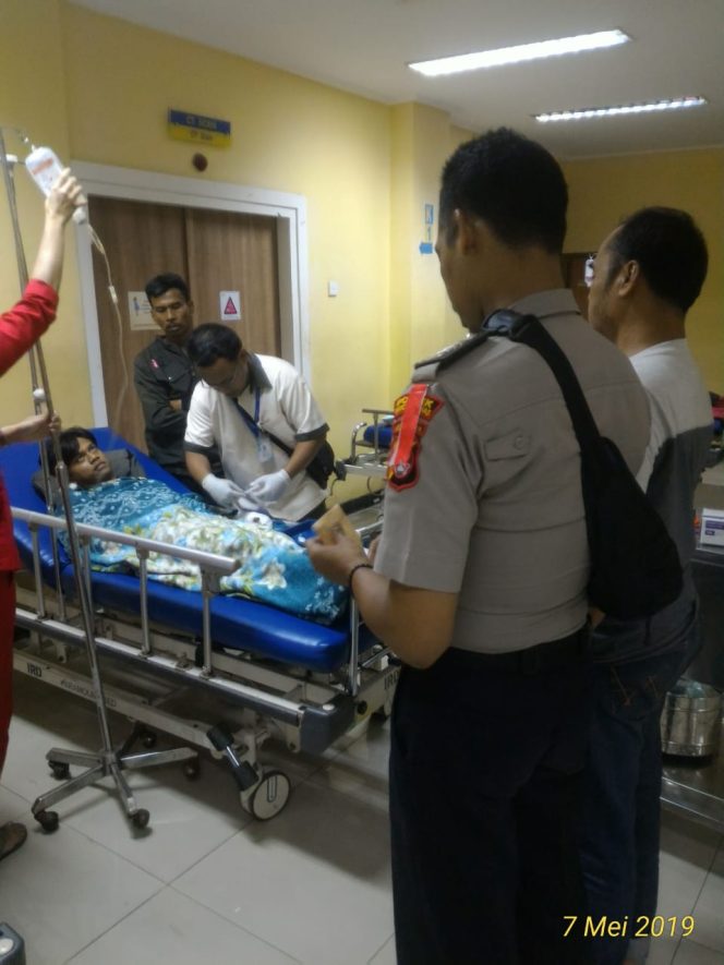 
					Tim Buru Sergap Polsek Pancoran Mas meringkus seorang pelajar berinisial BS pada Kamis (9/5/2019). (FOTO : Harian Sederhana)