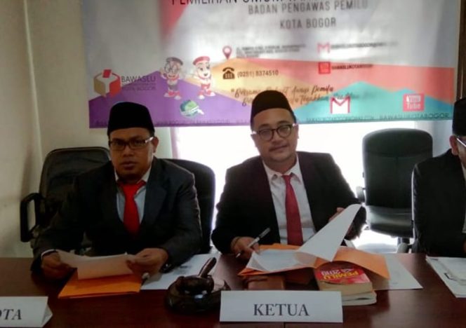 
					Komisioner Bawaslu Kota Bogor Divisi Penindakkan Pelanggaran, Firman Wijaya. (FOTO : Harian Sederhana)