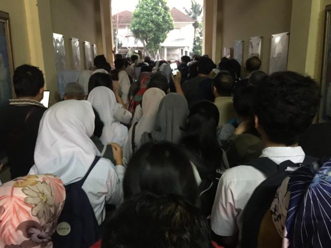 
					Hari Kedua PPDB, SMA Negeri Masih Jadi Buruan