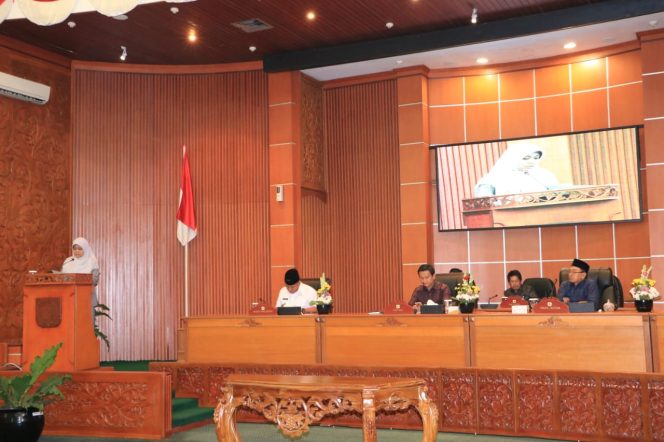 
					Sepuluh Raperda Disahkan DPRD Depok