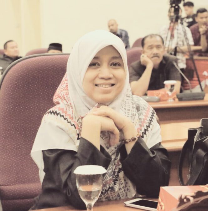 
					Sekretaris Komisi D DPRD Kota Depok, T. Farida Rachmayanti