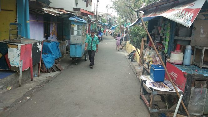 
					Warga Babakan Pasar Tolak Septic Tank Komunal.