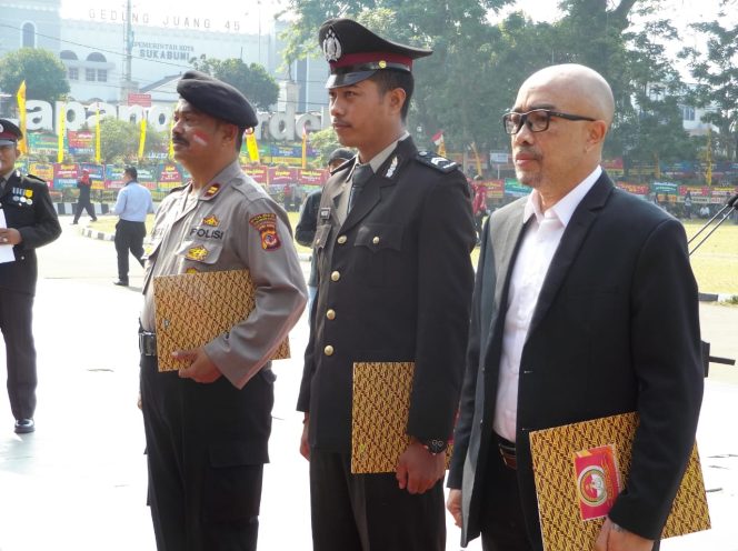 
					Upacara Hari Bhayangkara ke-73 tingkat Kota Sukabumi.