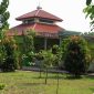 Inilah Masjid di areal SMPN 16 Kota Bogor, halamannya pun ditata apik. (FOTO : BP. Sianturi/Harian Sederhana)