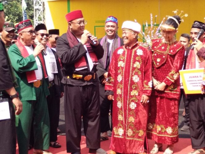 
					Melihat Dari Dekat Seni dan Budaya Daerah Perbatasan Jakarta