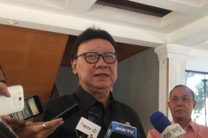 
					Menteri Dalam Negeri (Mendagri), Tjahjo Kumolo.