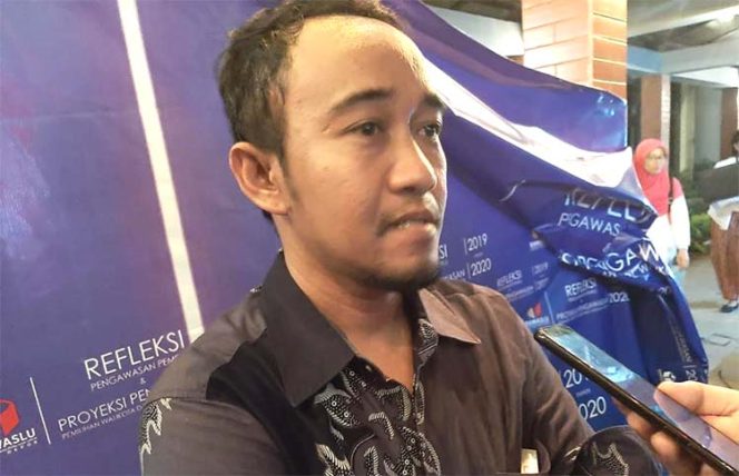 
					Koordinator Divisi Pengawasan Bawaslu Kota Depok, Dede Slamet Permana