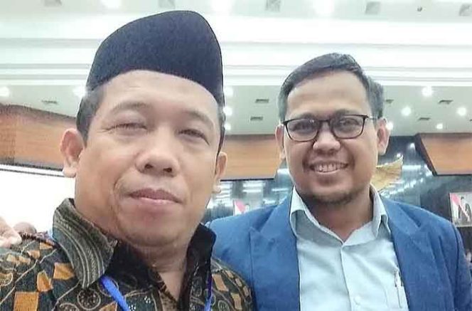 
					Suryana, Lurah Boponter mendapat penghargaan sebagai Lurah teladan tingkat Provinsi Jawa Barat pada 2019.