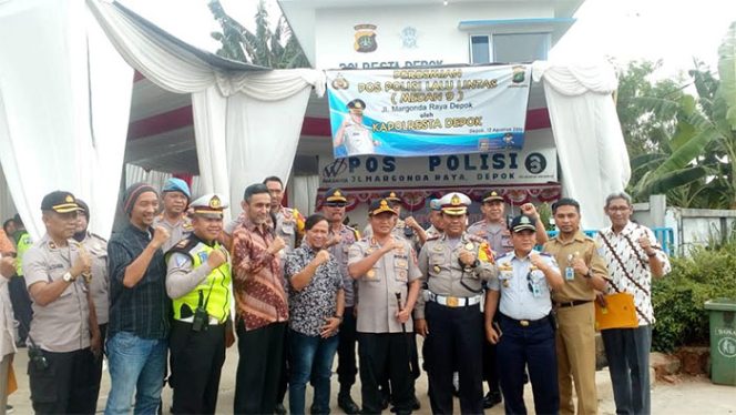 
					Polresta Depok bekerjasam dengan PT Tri Hidayah Anugerah akhirnya menyiapkan satu unit posko khusus di Jalan Margonda simpang Juanda.