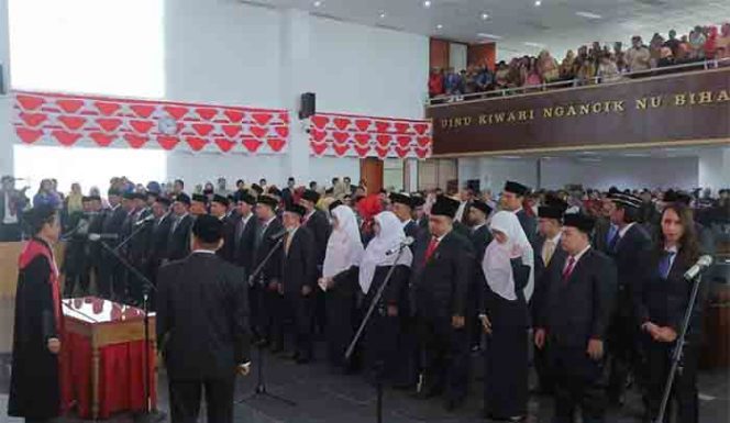 
					Pelantikan 50 Anggota Dewan Perwakilan Rakyat Daerah (DPRD) Kota Bogor priode 2019-2024.