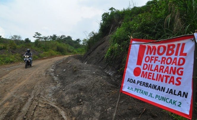 
					Mangkrak, Proyek Jalur Puncak II Butuh Anggaran 1,2 Triliun.