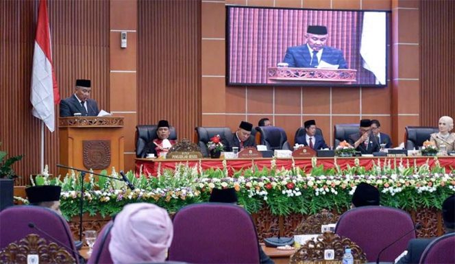 
					Acara pelantikan anggota DPRD Kota Depok periode 2019-2024.