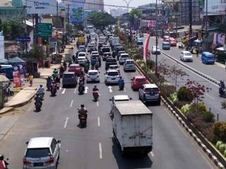 Kota Depok mencatatkan angka kemiskinan terendah se-Jawa Barat sebesar 2,34% pada tahun 2024, menurun dari tahun sebelumnya. BPS menyatakan bahwa penurunan ini menunjukkan perbaikan ekonomi pasca-pandemi.