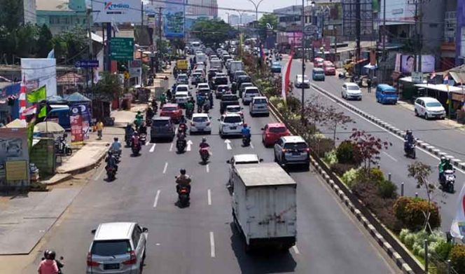 
					Kota Depok mencatatkan angka kemiskinan terendah se-Jawa Barat sebesar 2,34% pada tahun 2024, menurun dari tahun sebelumnya. BPS menyatakan bahwa penurunan ini menunjukkan perbaikan ekonomi pasca-pandemi.