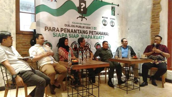 
					Suasana Dialog Publik seri ke-3 di cafe Artivator, Jalan Pemuda, Kelurahan Depok, Kecamatan Pancoran Mas, Kota Depok, (28/2).