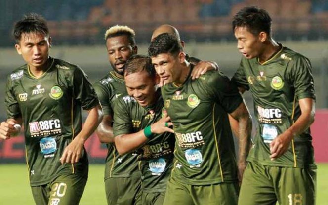 
					Manajemen Persikabo Bahas Gaji Pemain