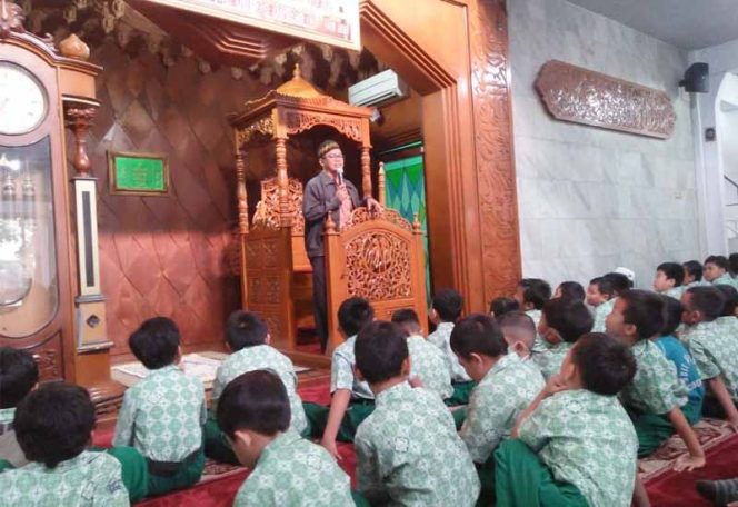 
					Heboh Corona, SDIT At-Taufiq Berikan Pencerahan ke Siswa