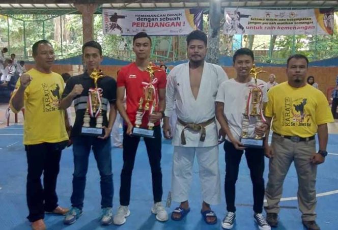 
					Kejuaraan Karate Tradisional Depok Open Championship VII antar Pelajar se-Jawa 2020.