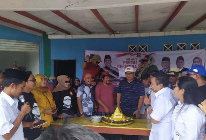 
					Acara HUT Partai Gerindra ke-12 di wilayah Kecamatan Sawangan.