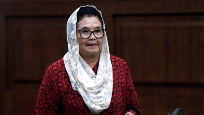 
					Mantan Menteri Kesehatan Siti Fadilah Supari