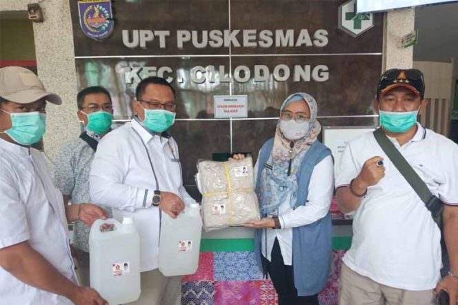 
					Hamzah Bantu APD 10 Puskesmas di Cilodong-Tapos