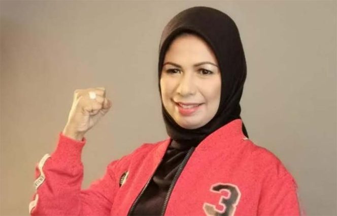 
					Afifah Alia untuk maju sebagai bakal calon Wakil Wali Kota mendampingi bakal calon Wali Kota, Pradi Supriatna.