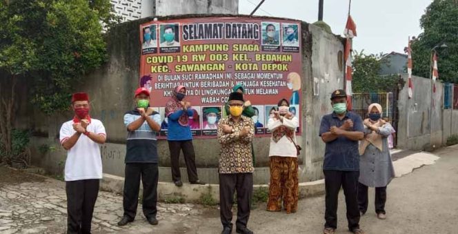 
					Kegiatan tersebut dihadiri Camat Sawangan, Herry Restu Gumelar sekaligus monitoring Kampung Siaga Covid-19.