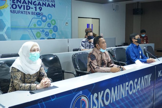 
					Ada Dalam Zona Kuning, Eka Supria Atmaja Minta Warganya Tetap Patuhi Protokol Kesehatan