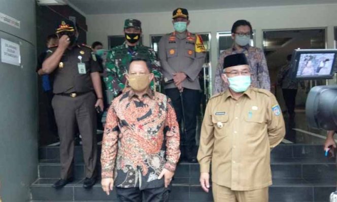 
					Mendagri Republik Indonesia Tito Karnavian mengunjungi Kota Depok pada Senin (04/05).